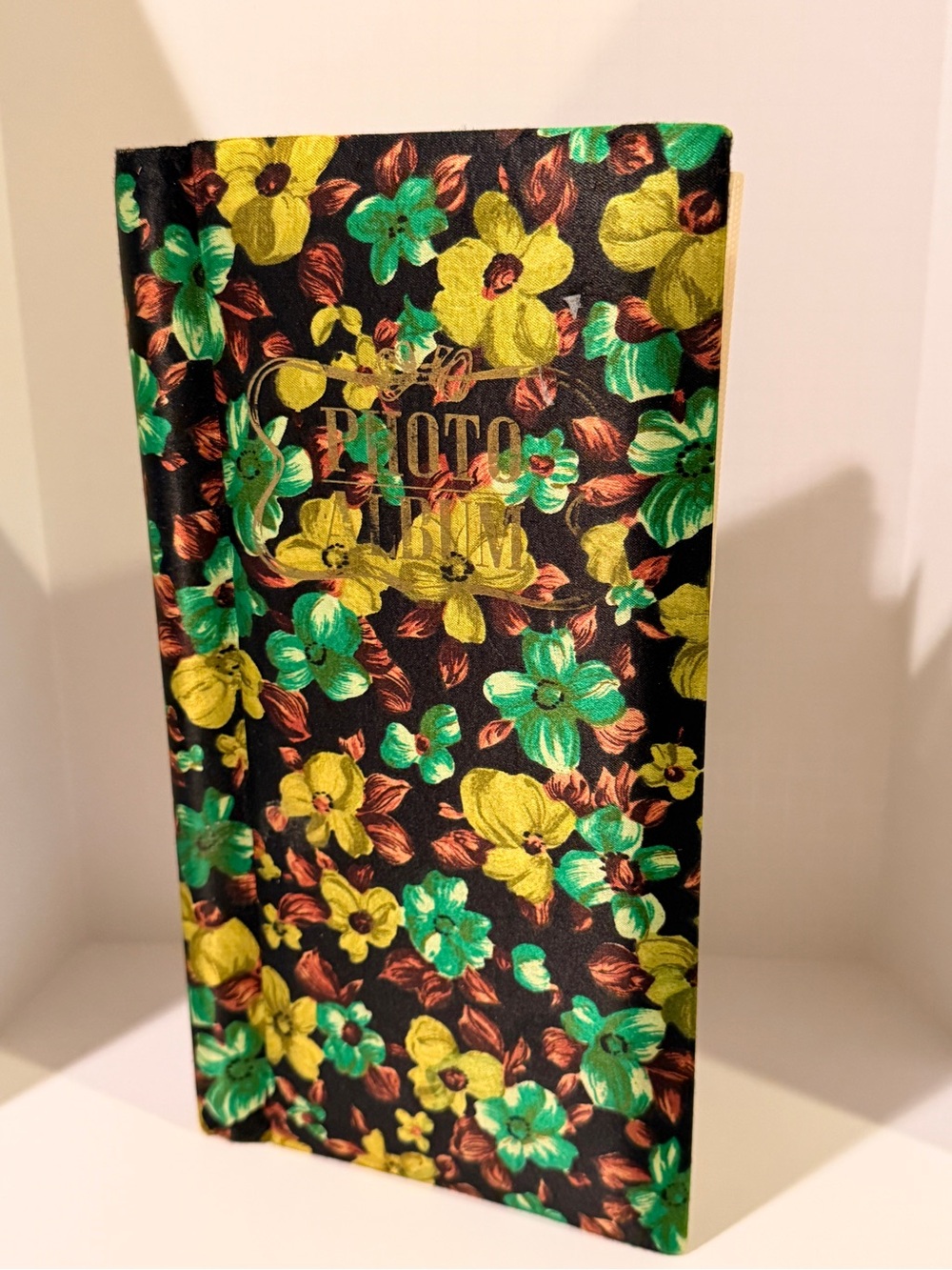 VINTAGE JAPAN FLORAL PHOTO ALBUM EXPANDABLE PAGES MID CENTURY RETRO EUC